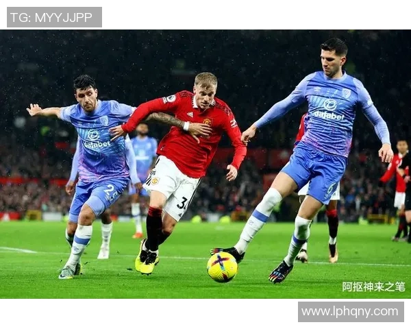 科罗急流与皇家盐湖的激烈对决展现足球魅力与战术智慧的精彩较量